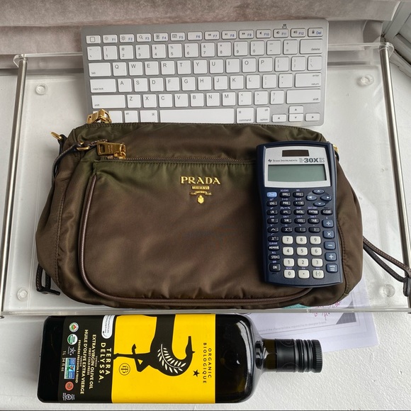 Vintage Prada Tessuto Green Crossbody Shoulder Bag - Picture 3 of 16